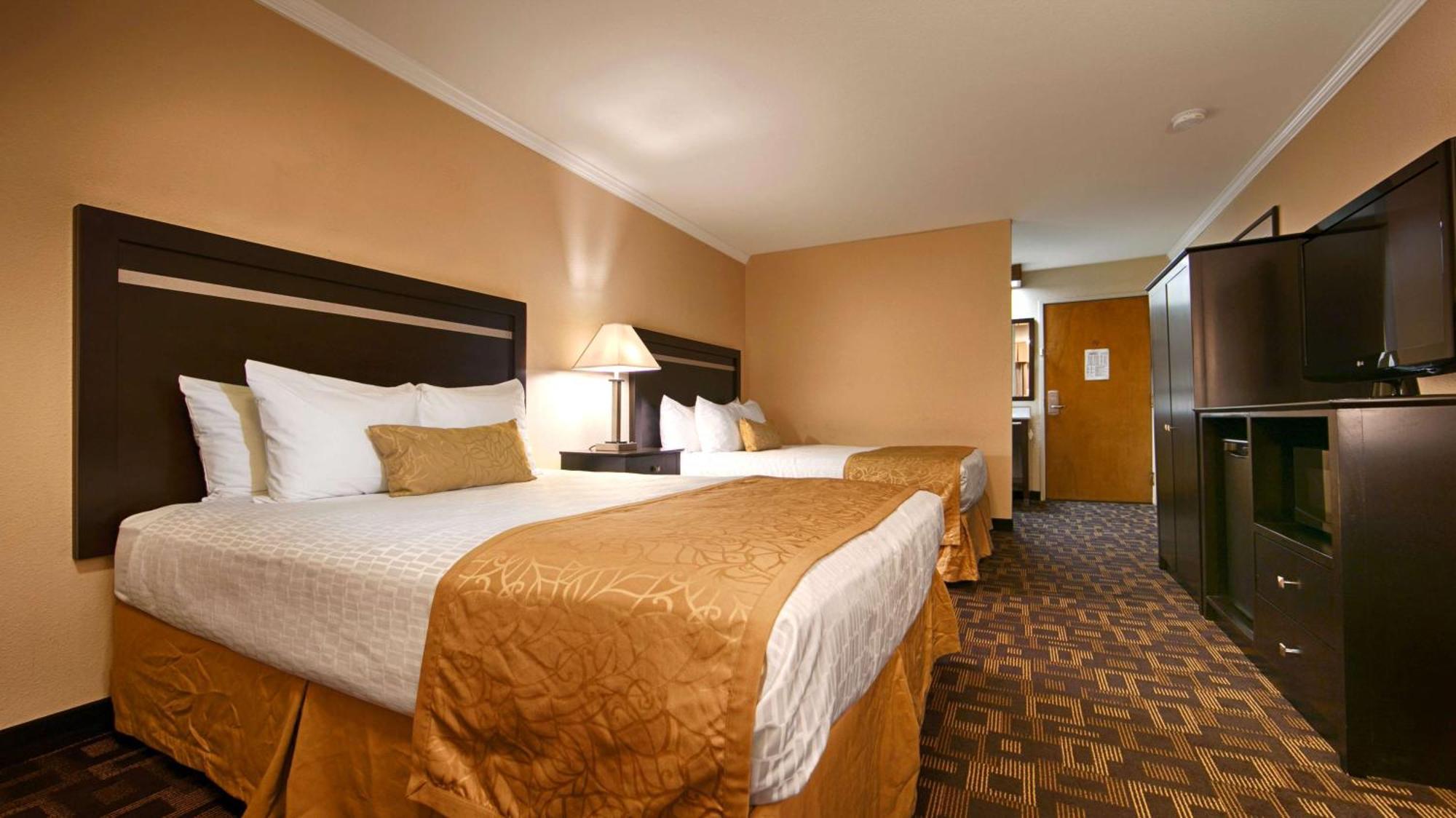Best Western Plus Inn Of Hayward Exteriör bild